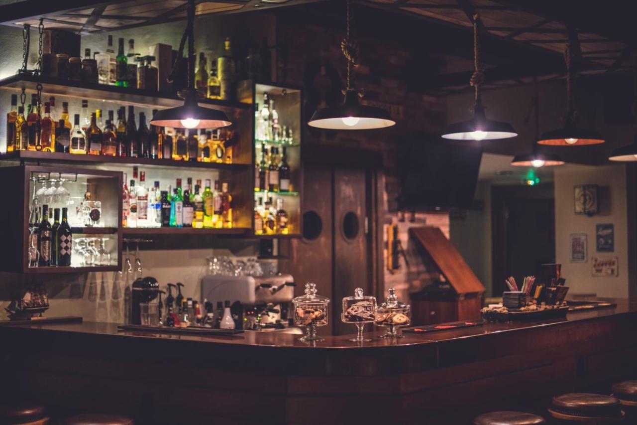 Ángistron Paroraia酒店 外观 照片